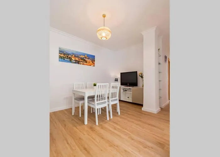 Justino Triana Central Suites by Valcambre